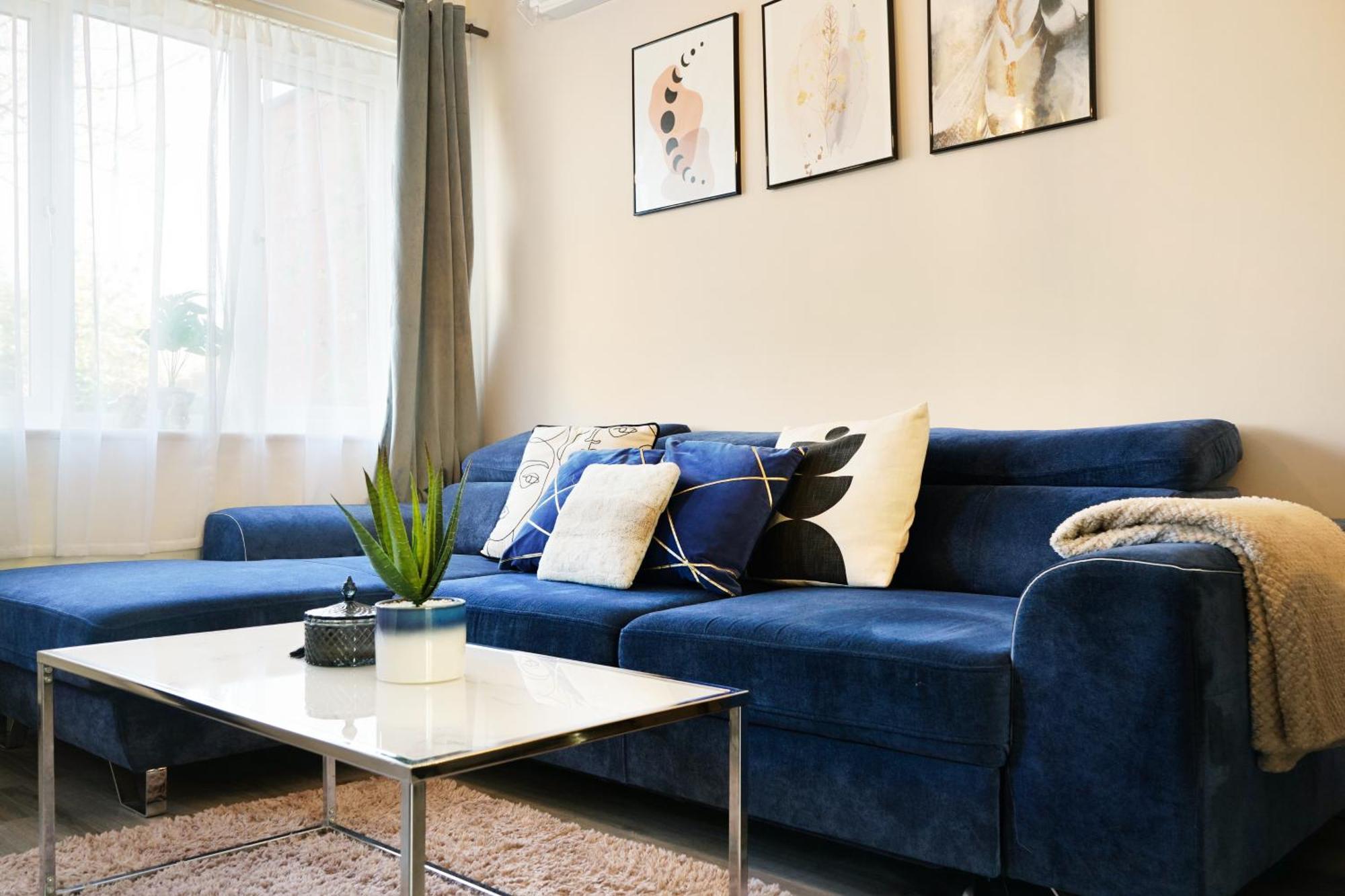 Cosy Corner In Aylesbury Near Stoke Mandeville Hospital & Town Centre With Private Parking Eksteriør billede